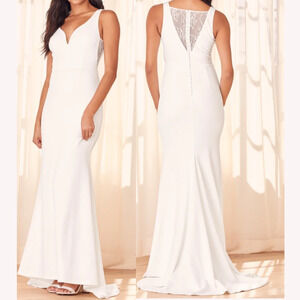 LULU'S Sz S Extraordinary Romance White Button Back Mermaid Maxi Dress B107